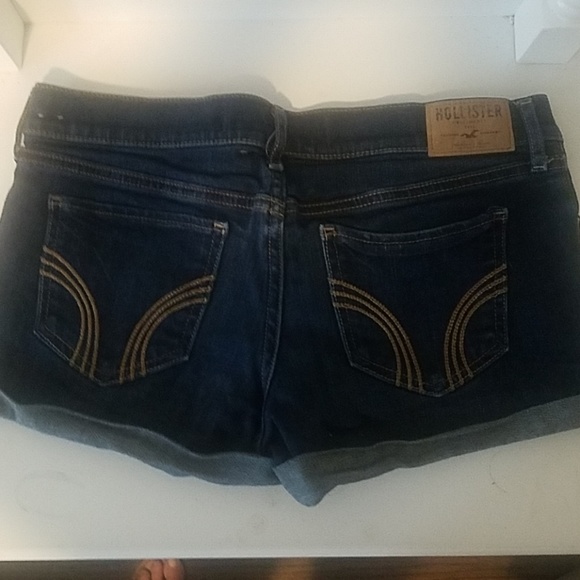 Hollister jean shorts - Picture 3 of 4